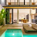 New Amazing 3Br Villa In The Heart Of Seminyak